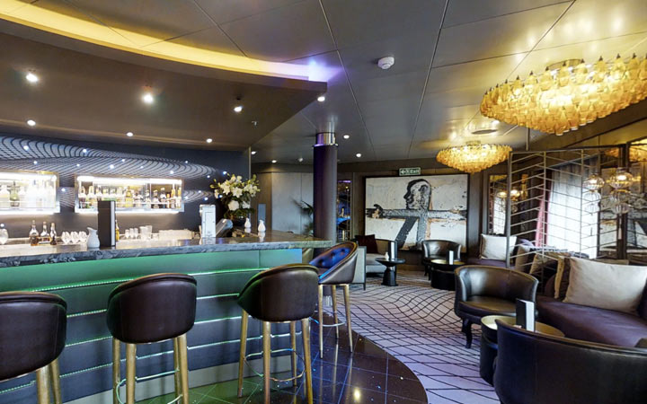 Bateau Seven Seas Voyager